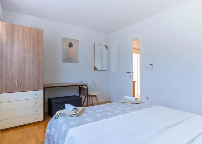 Kristian By Interhome Apartman Cres